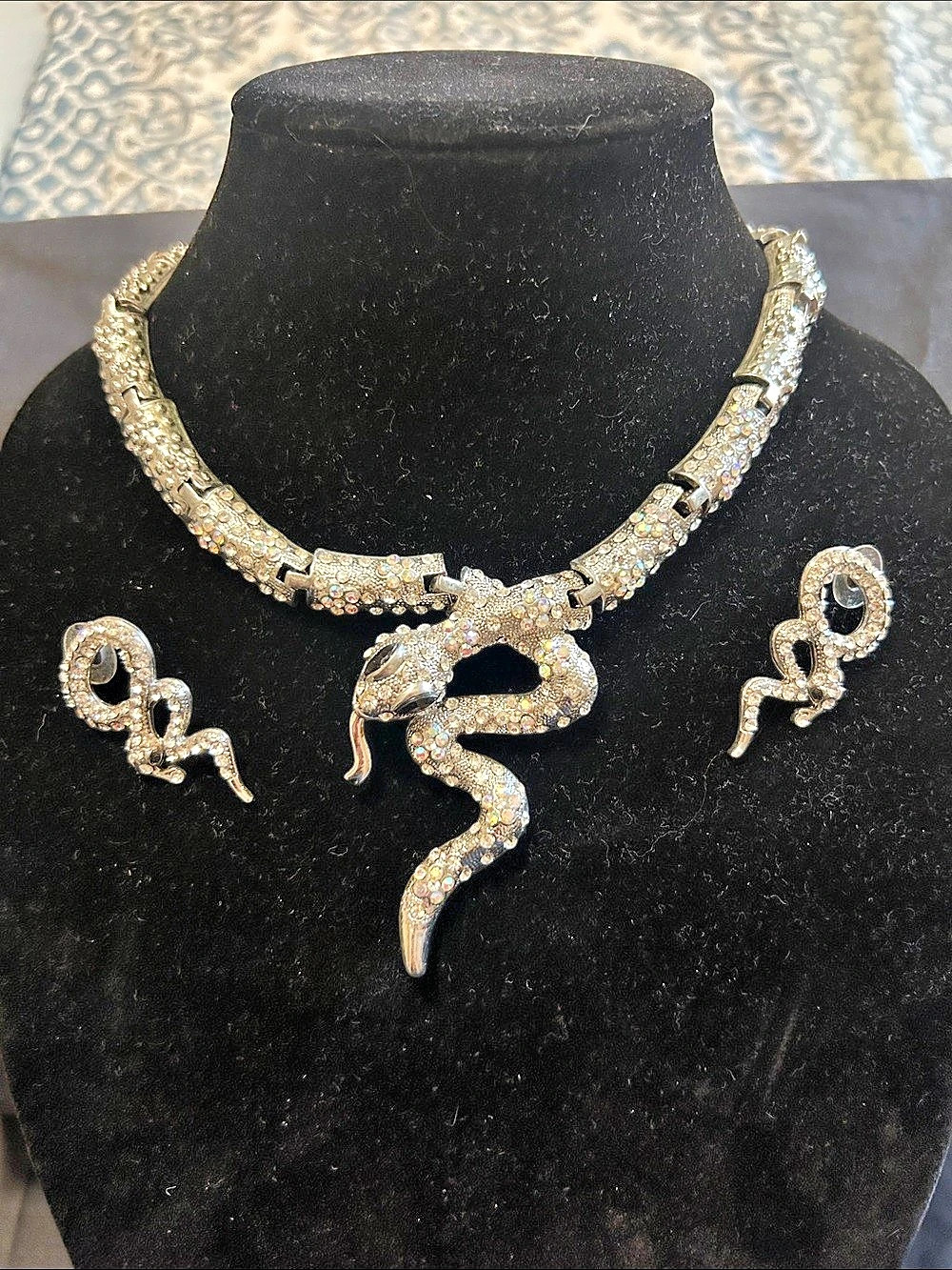 Rhinestone Snake Necklace & Earrings Set in Silver